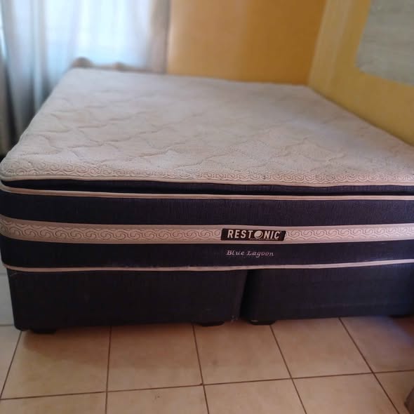 KING SIZE BED photo 3