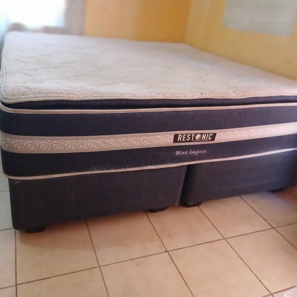 KING SIZE BED photo 2