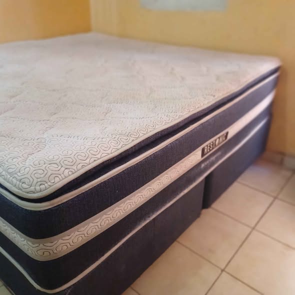 KING SIZE BED photo 1