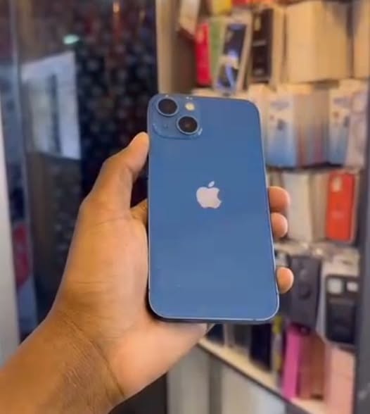 iPhone 13 photo 4