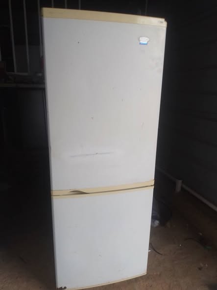 Kick bottom freezer photo 1