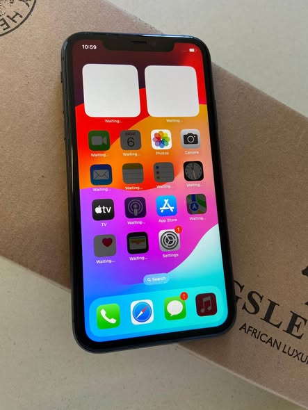 iPhone 11 photo 2