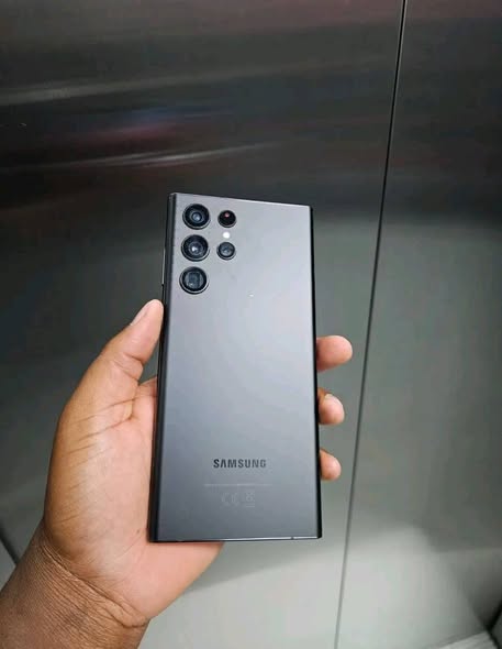 Samsung galaxy s22 ultra 5G photo 2