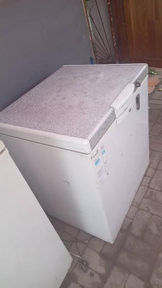 Deepfreezer 210 litres photo 3