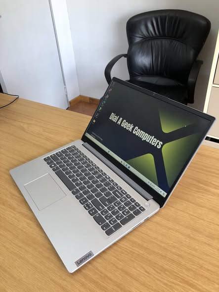 Lenovo IdeaPad33 photo 3