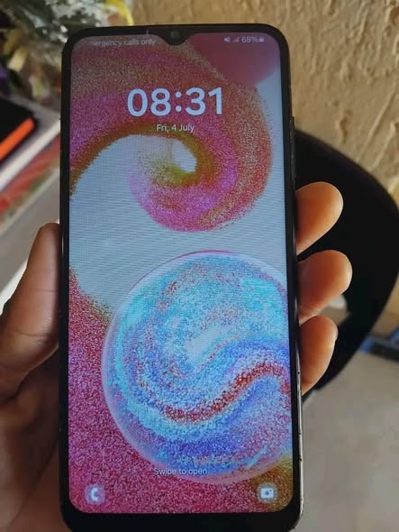 Samsung galaxy A04e photo 2