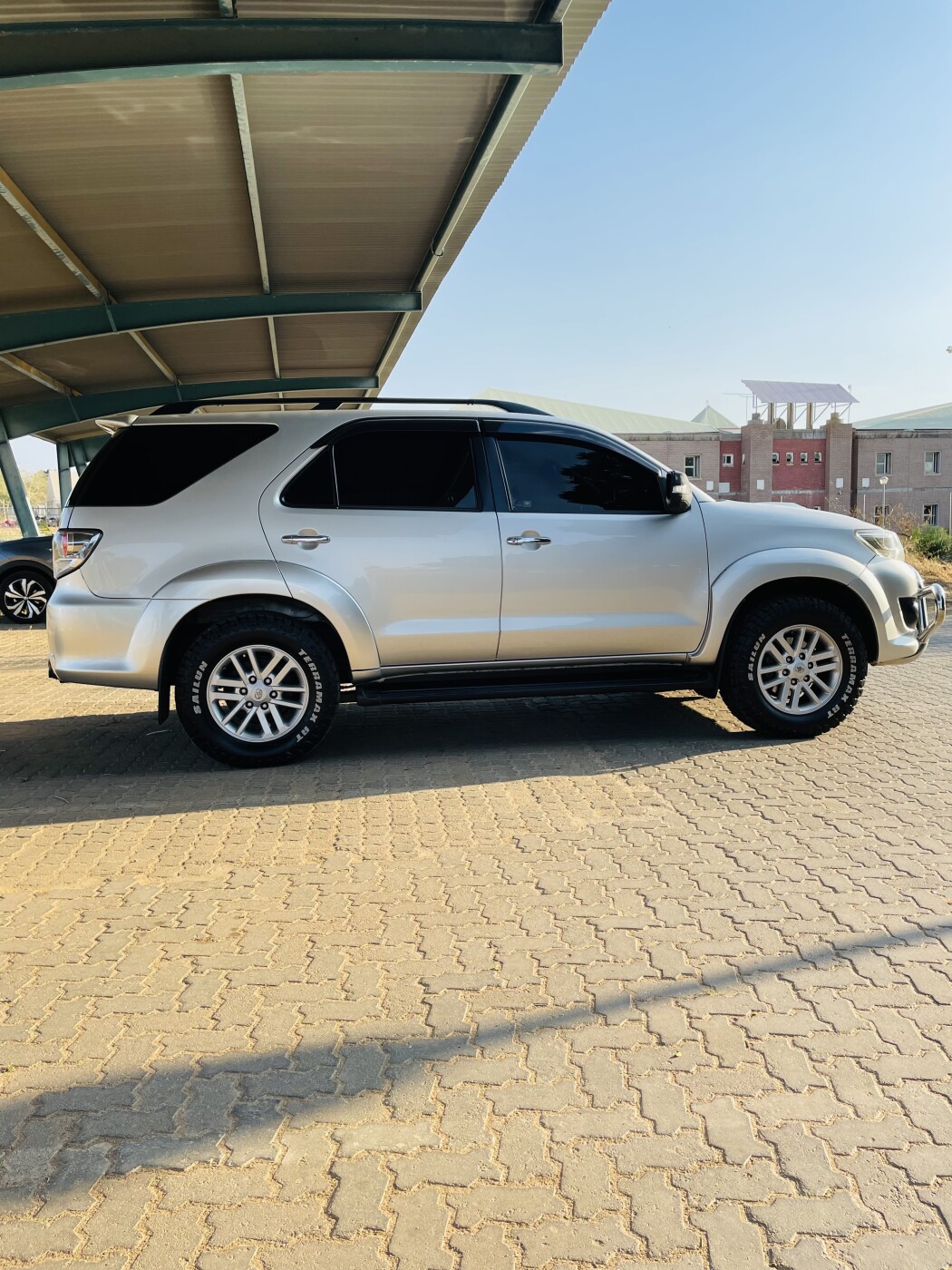 Toyota fortuner 3.0 D4D photo 5