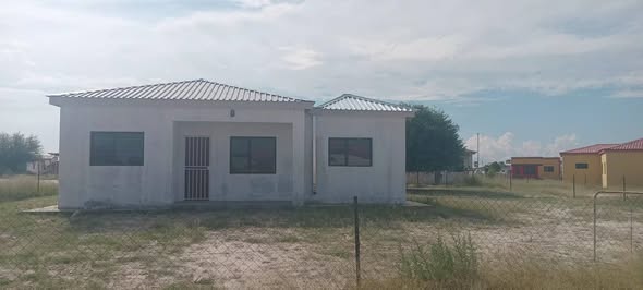 HOUSES FOR SALE IN ONDANGWA photo 5