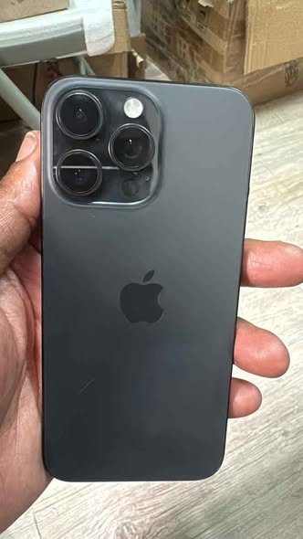 iPhone 15 Pro Max photo 1