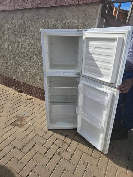 White KIC fridge photo 2
