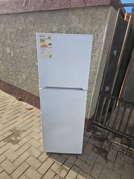 White KIC fridge photo 1