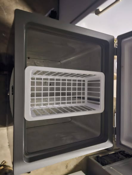 210 litres deep freezer photo 1