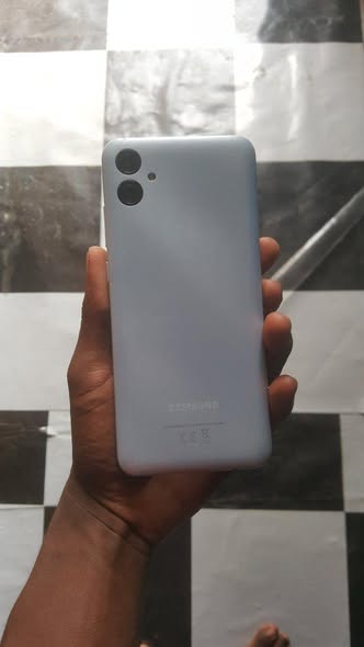 Samsung A04e photo 1