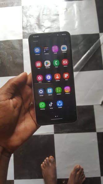 Samsung A04e photo 2