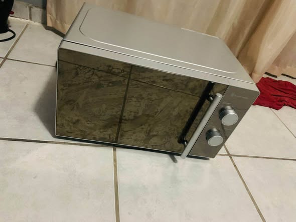 Hussel hobs microwave photo 3