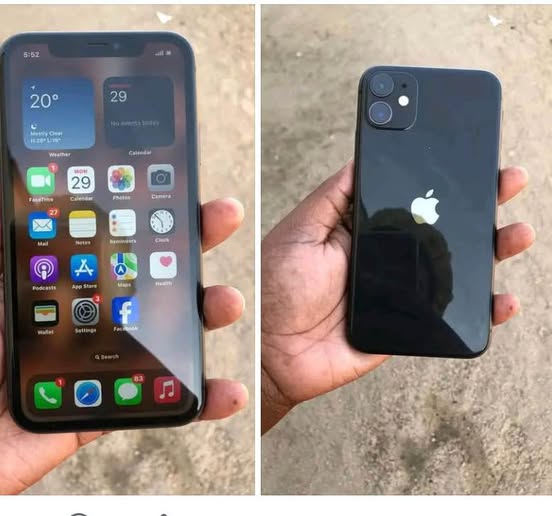 iPhone 11 photo 1