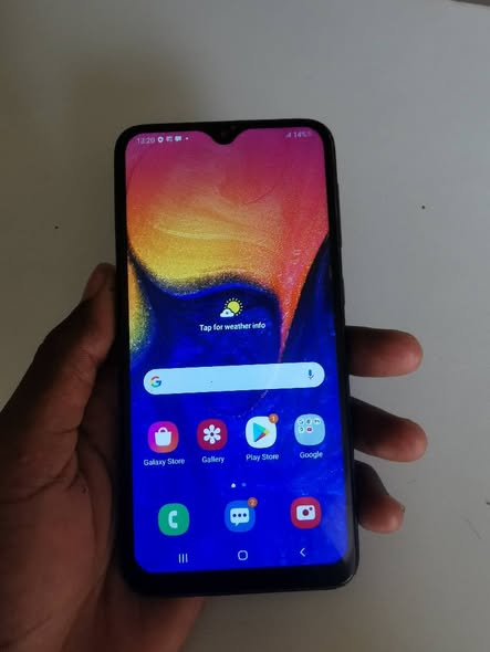 Samsung A10 photo 3