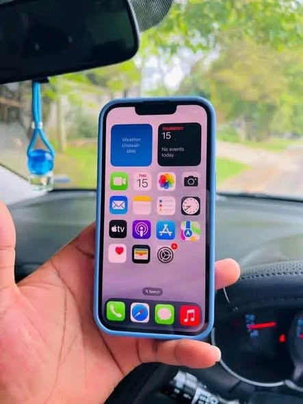 IPhone 13 photo 2