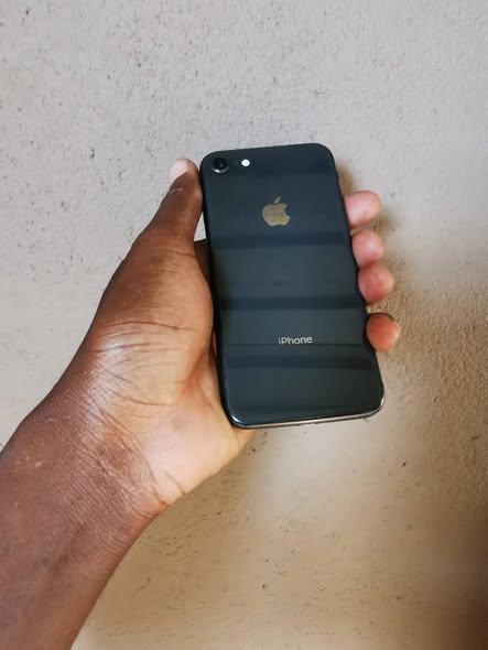 Iphone 8 photo 4
