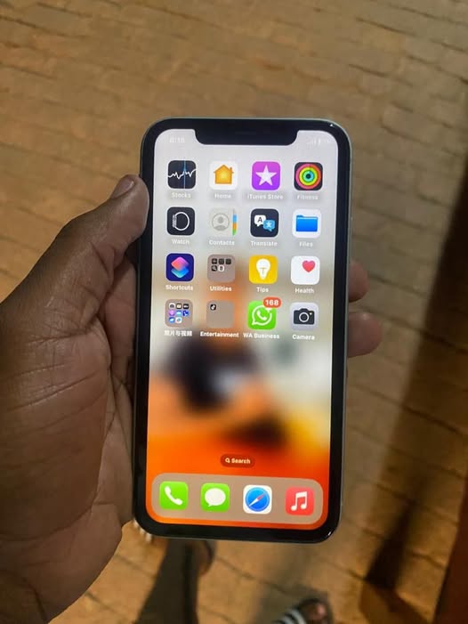 Iphone 11 photo 1