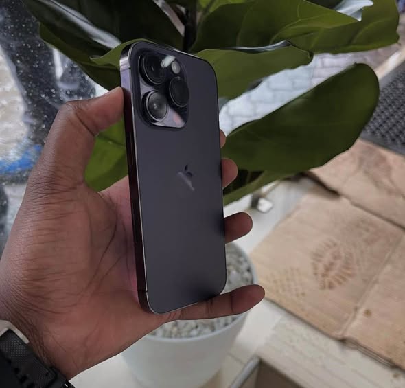 iPhone 14 Pro photo 3