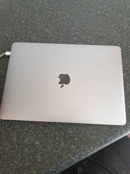 MacBook Pro 2019| 128 GB | 13 inch photo 1