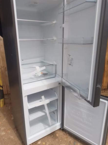 Hisense fridge photo 5