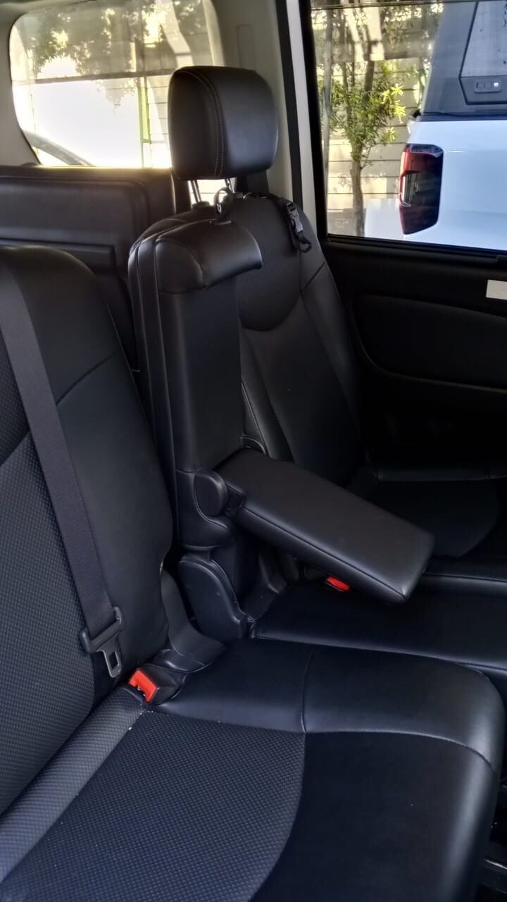 2015 Nissan Serena photo 8