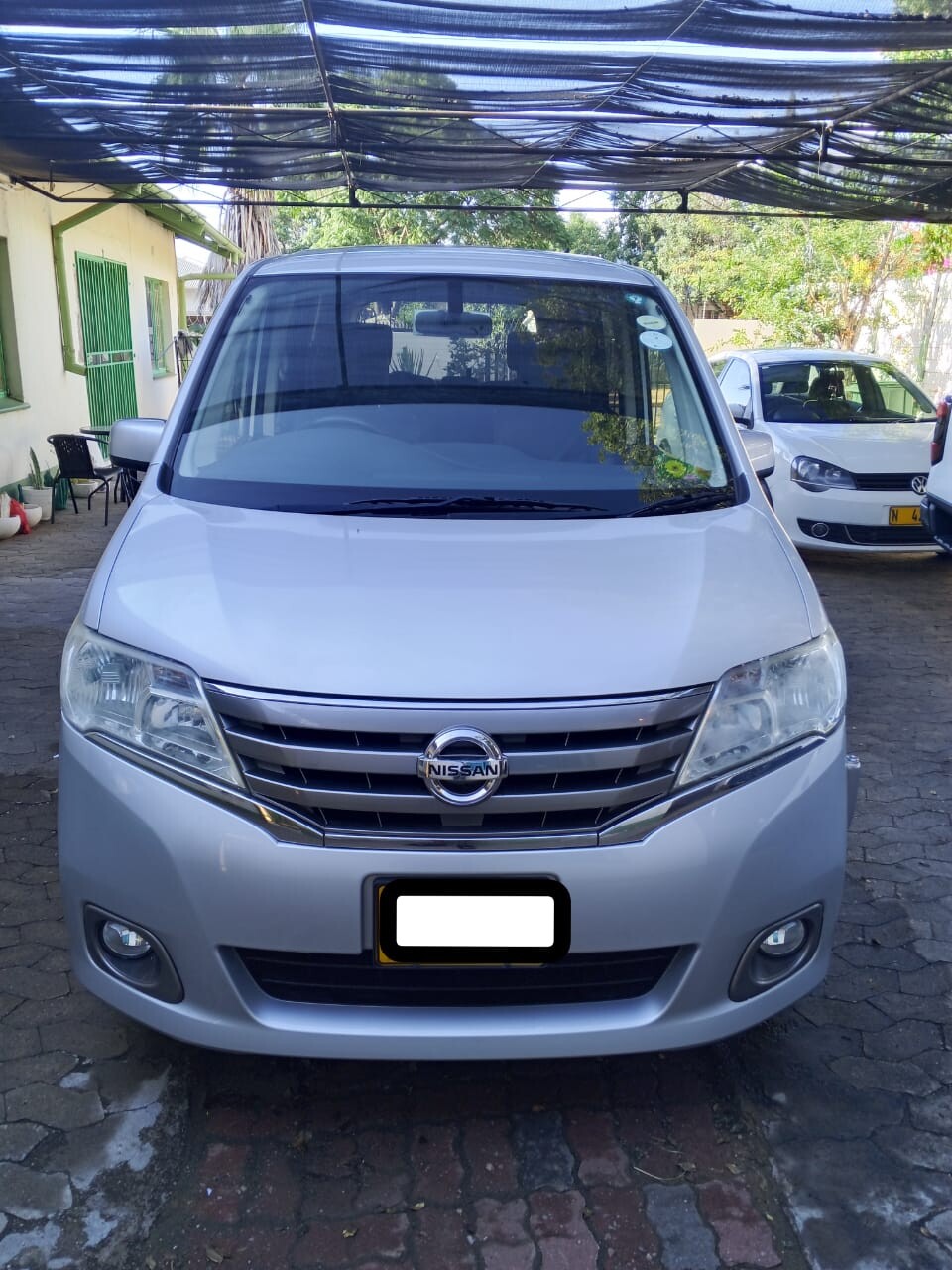 2015 Nissan Serena photo 4