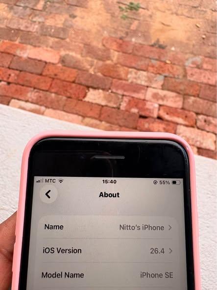 iPhone SE  128GB photo 5