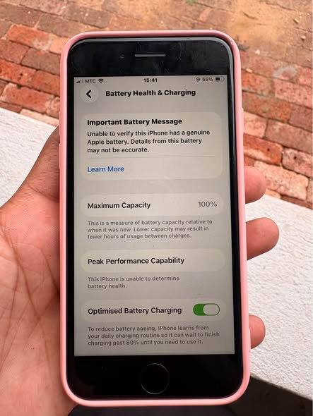 iPhone SE  128GB photo 3
