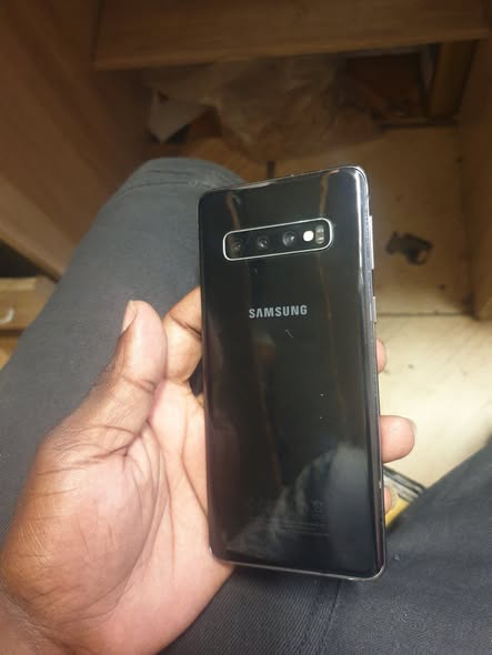 Samsung galaxy s10 photo 4