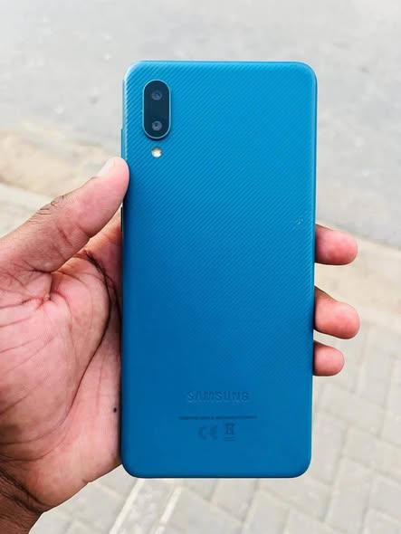 Samsung A02 photo 2