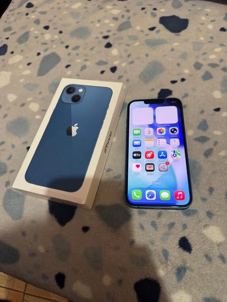 IPhone 13 photo 1