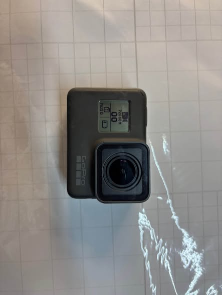 Go Pro Hero 5 + Brand new accessories photo 4