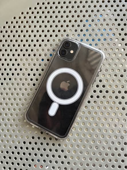 iPhone 11 photo 1
