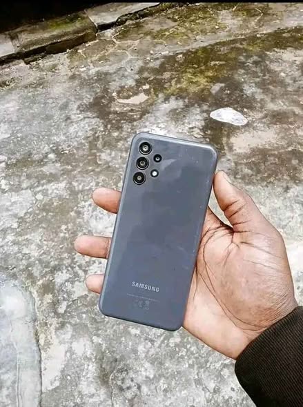 Samsung galaxy A13 photo 1