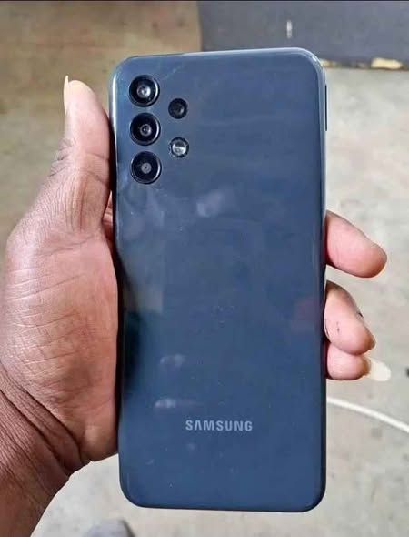 Samsung galaxy A13 photo 1