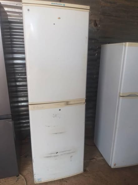 Upright freezer photo 2