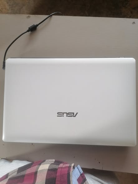 Asus corei5 laptop photo 1