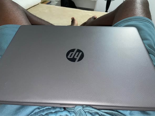 HP laptop photo 4