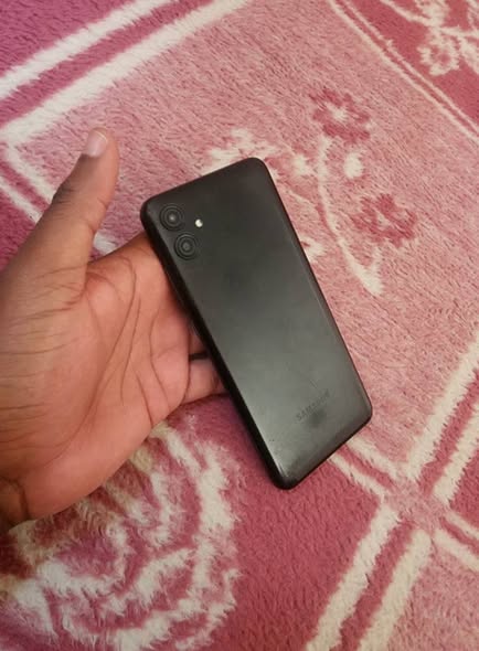 SAMSUNG GALAXY A04E photo 2