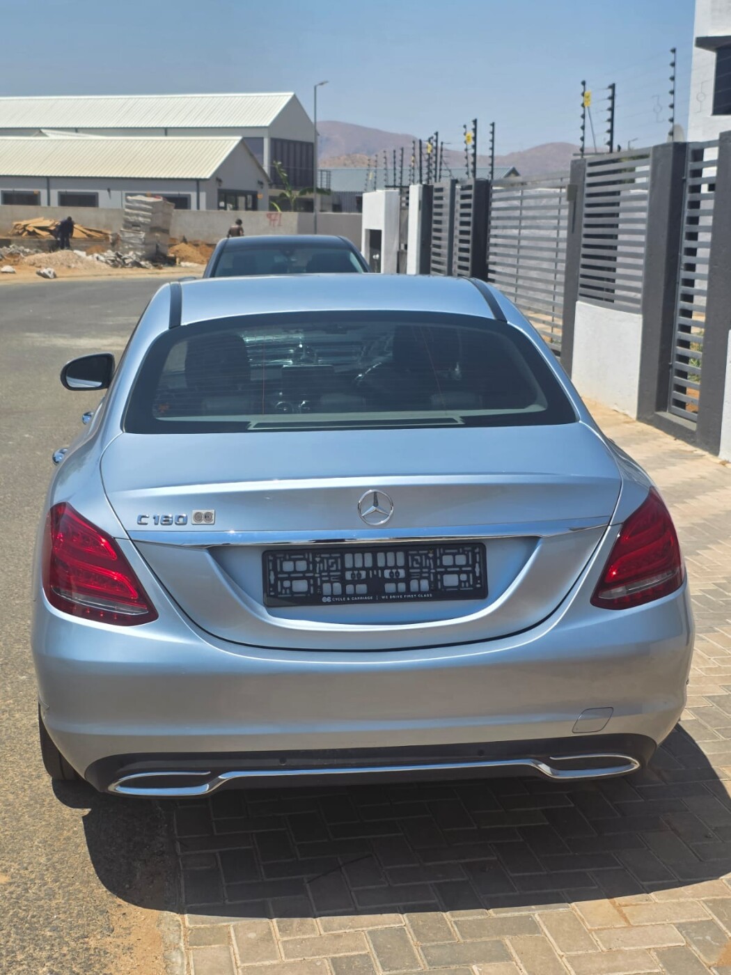 2015 Mercedes Benz C180 photo 2