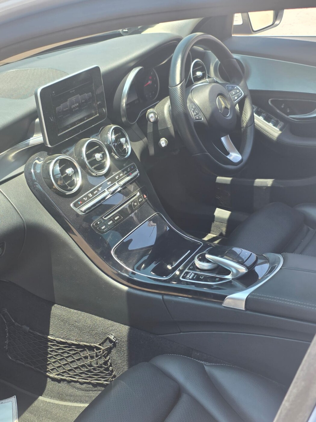 2015 Mercedes Benz C180 photo 4