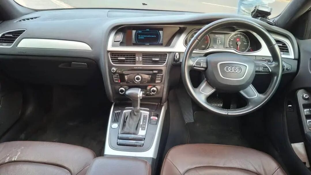 2015 Audi A4 photo 3