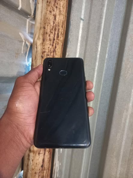 Samsung A10s photo 3
