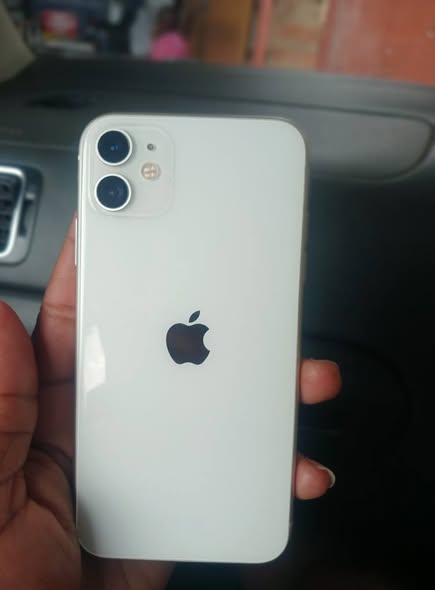 IPhone 11 photo 1