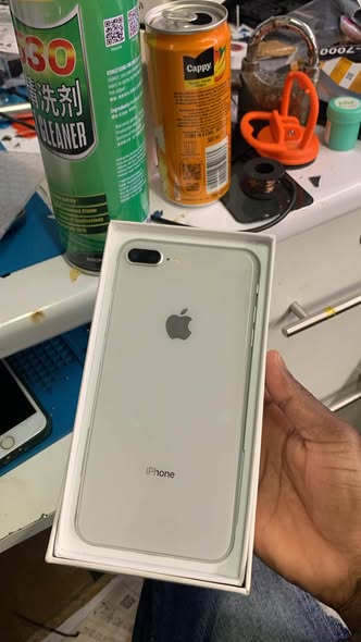 iPhone 8 Plus 64 fb photo 2