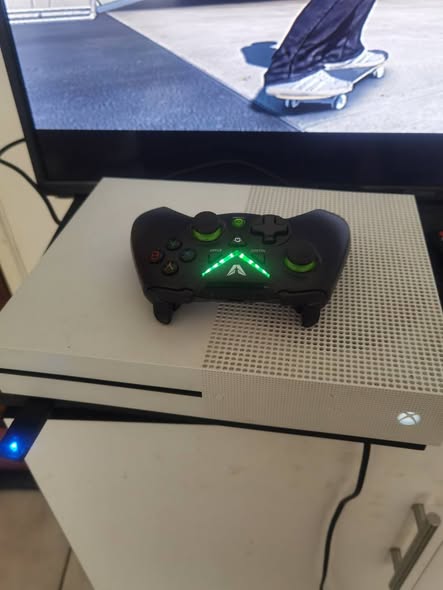 Xbox oneS photo 1