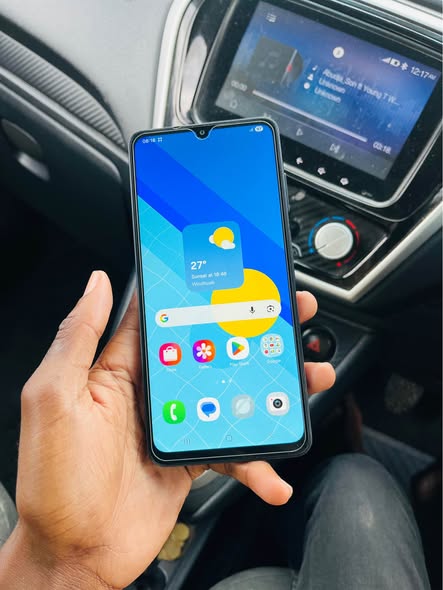 Samsung galaxy A06 photo 1